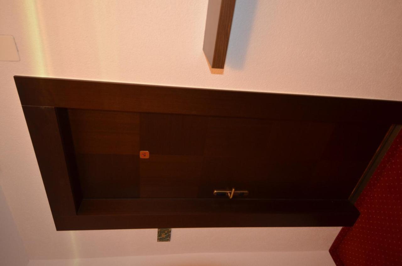 Beausite Hotell Crissier Exteriör bild