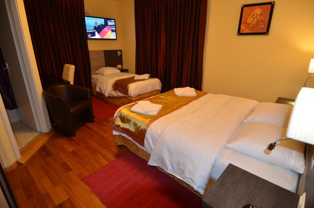 Beausite Hotell Crissier Rum bild