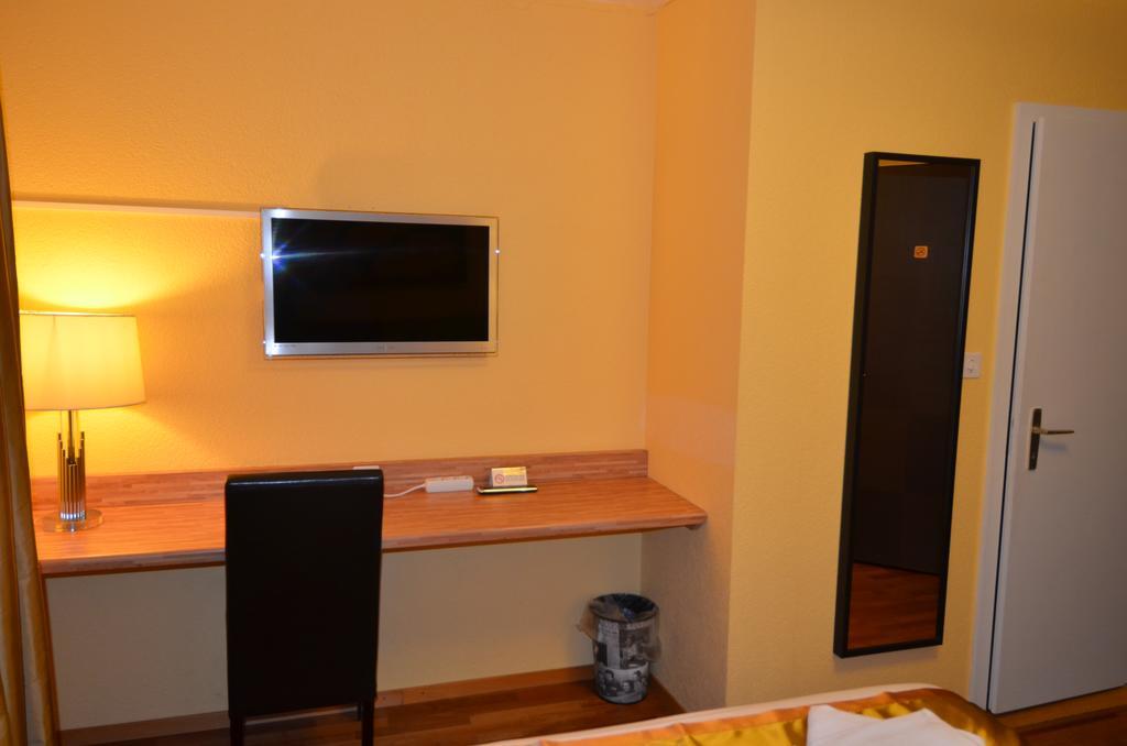 Beausite Hotell Crissier Rum bild