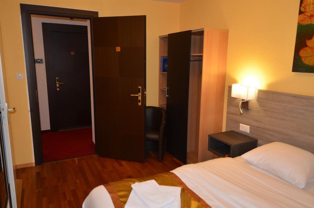 Beausite Hotell Crissier Rum bild