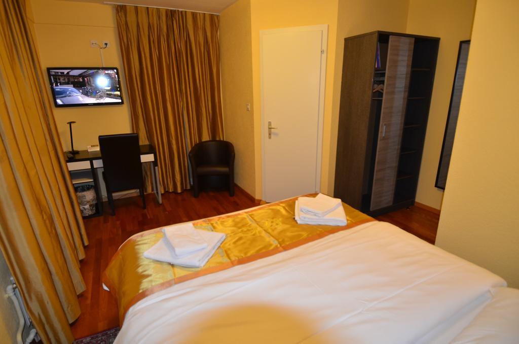Beausite Hotell Crissier Rum bild