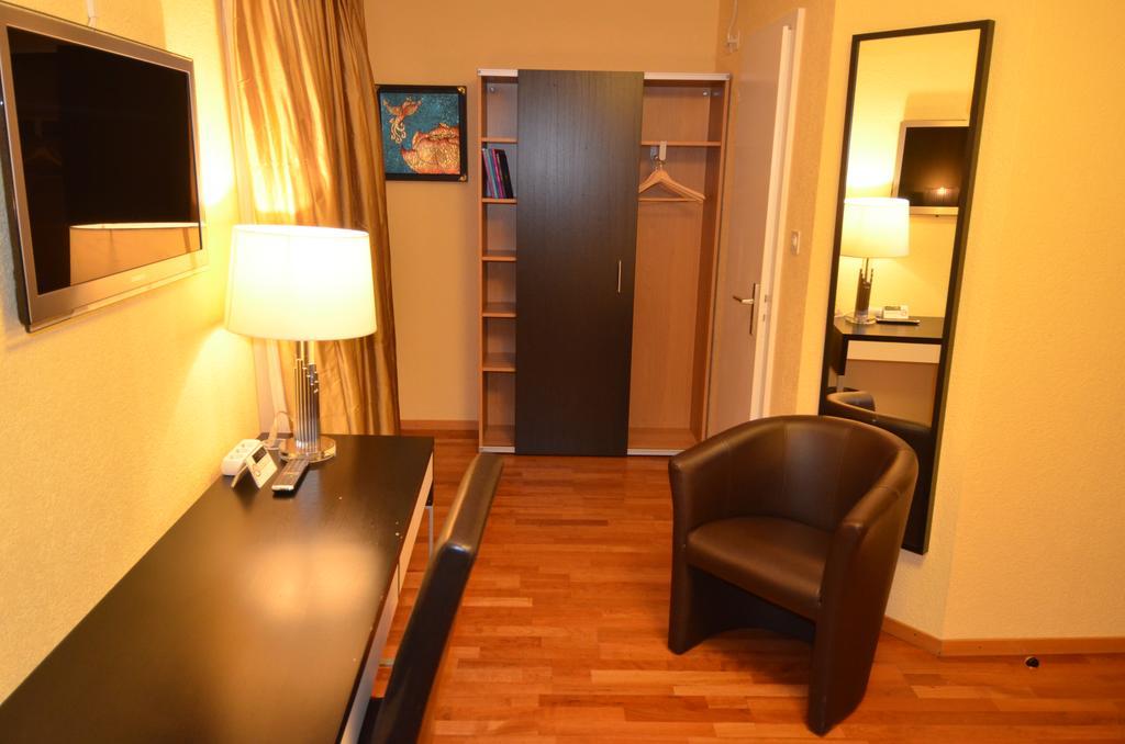 Beausite Hotell Crissier Rum bild