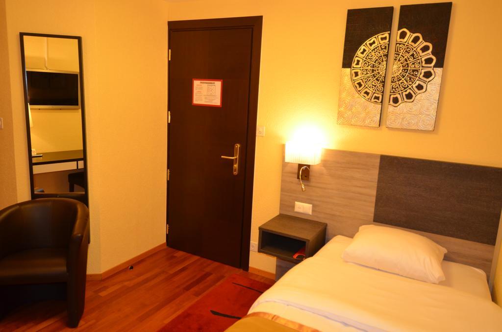 Beausite Hotell Crissier Rum bild