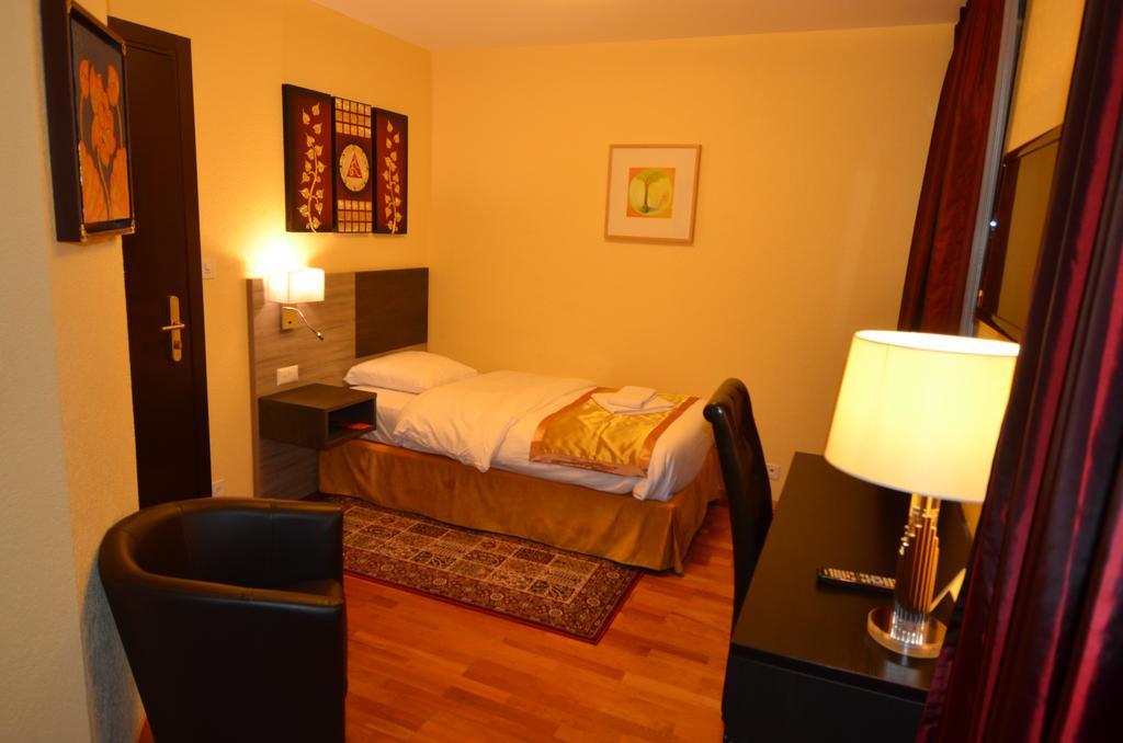 Beausite Hotell Crissier Rum bild
